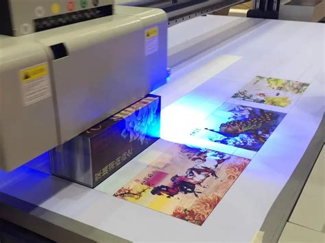 What is UV Print: An Insight into the Versatile and Dynamic Nature of UV Printing Technology